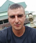 Встретьте Мужчинa : Вова, 23 лет до Россия  москва